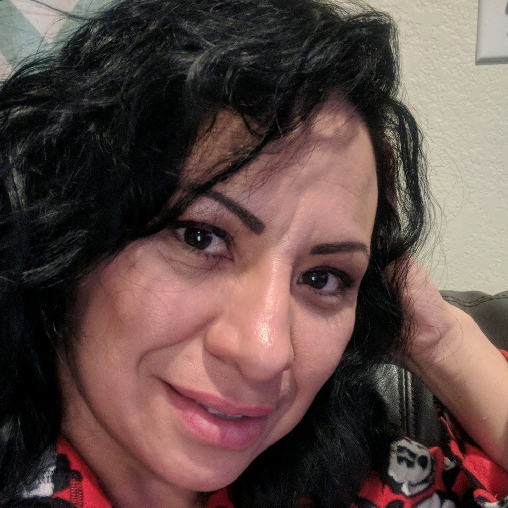 Meet your Posher, Yucia